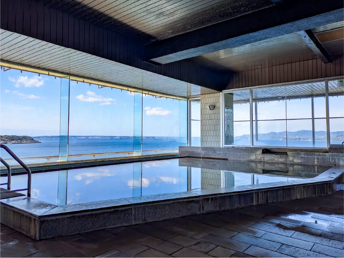 浜名湖を望むパノラマ展望大浴場